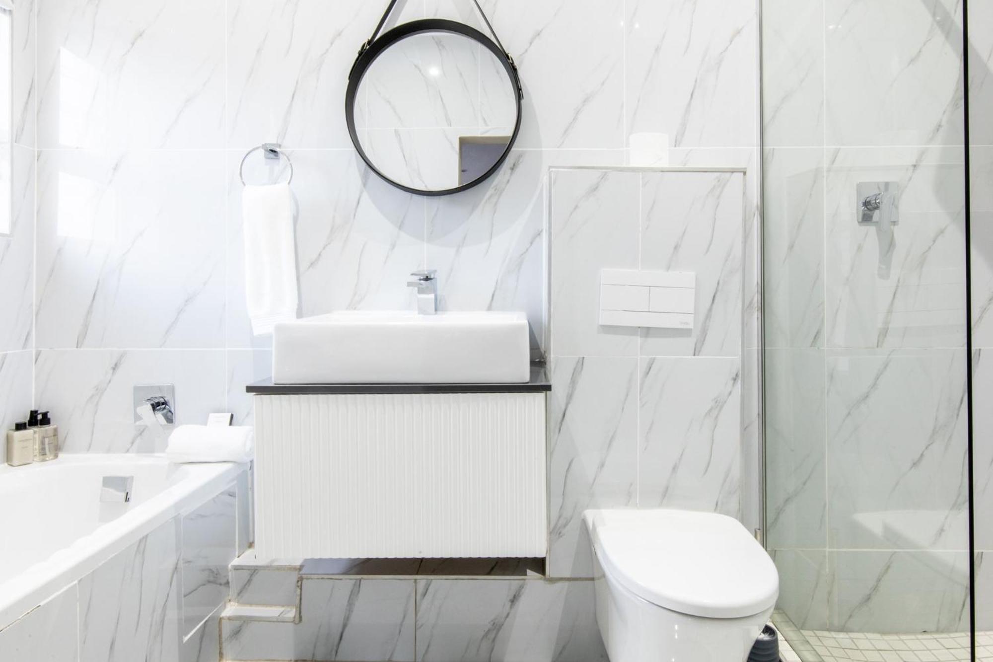 Dolphin Bay Boutique Hotel And Spa Πορτ Ελίζαμπεθ Εξωτερικό φωτογραφία