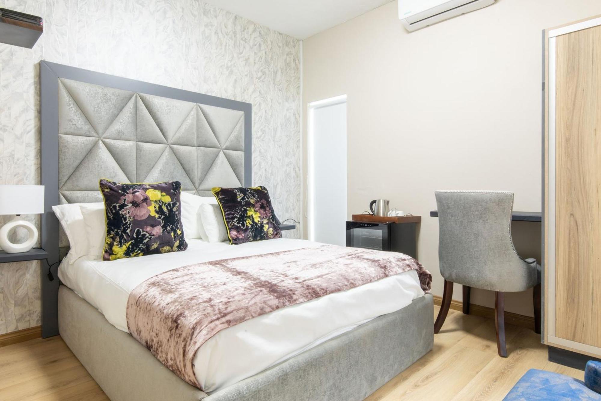 Dolphin Bay Boutique Hotel And Spa Πορτ Ελίζαμπεθ Εξωτερικό φωτογραφία