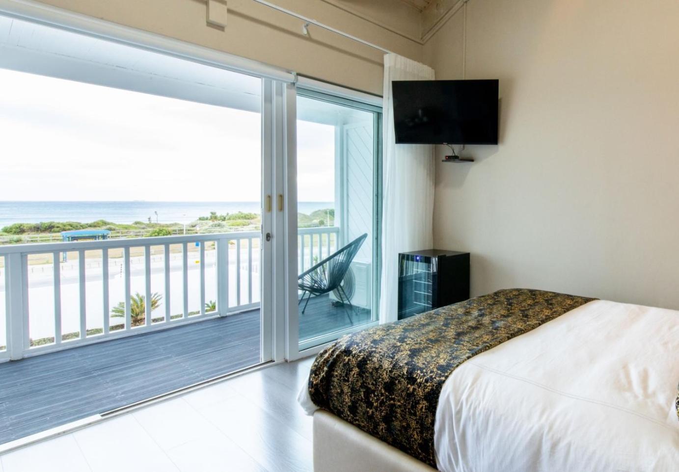 Dolphin Bay Boutique Hotel And Spa Πορτ Ελίζαμπεθ Εξωτερικό φωτογραφία