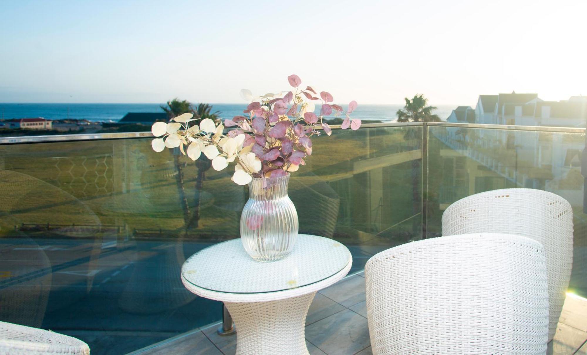 Dolphin Bay Boutique Hotel And Spa Πορτ Ελίζαμπεθ Εξωτερικό φωτογραφία