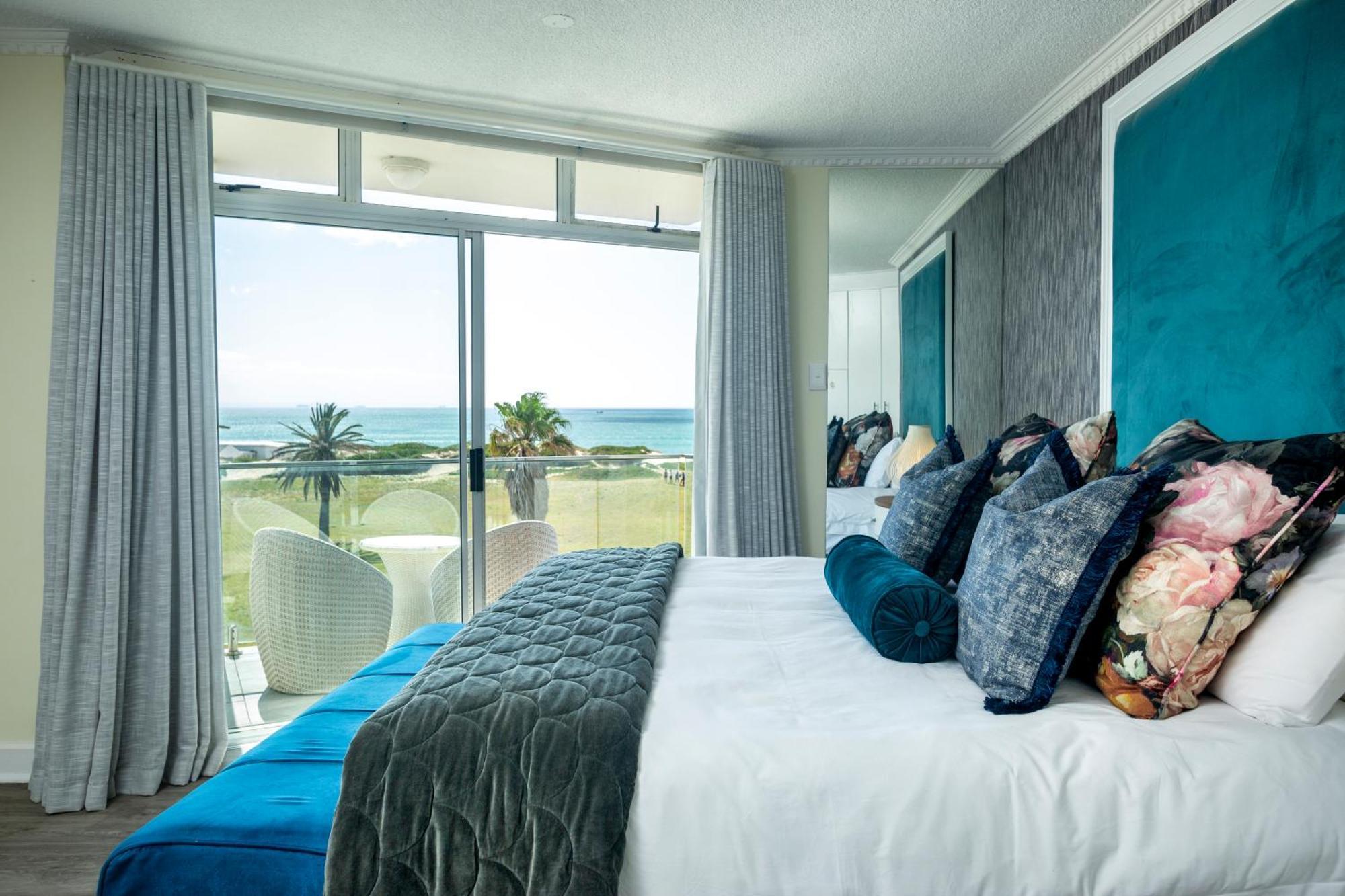 Dolphin Bay Boutique Hotel And Spa Πορτ Ελίζαμπεθ Εξωτερικό φωτογραφία