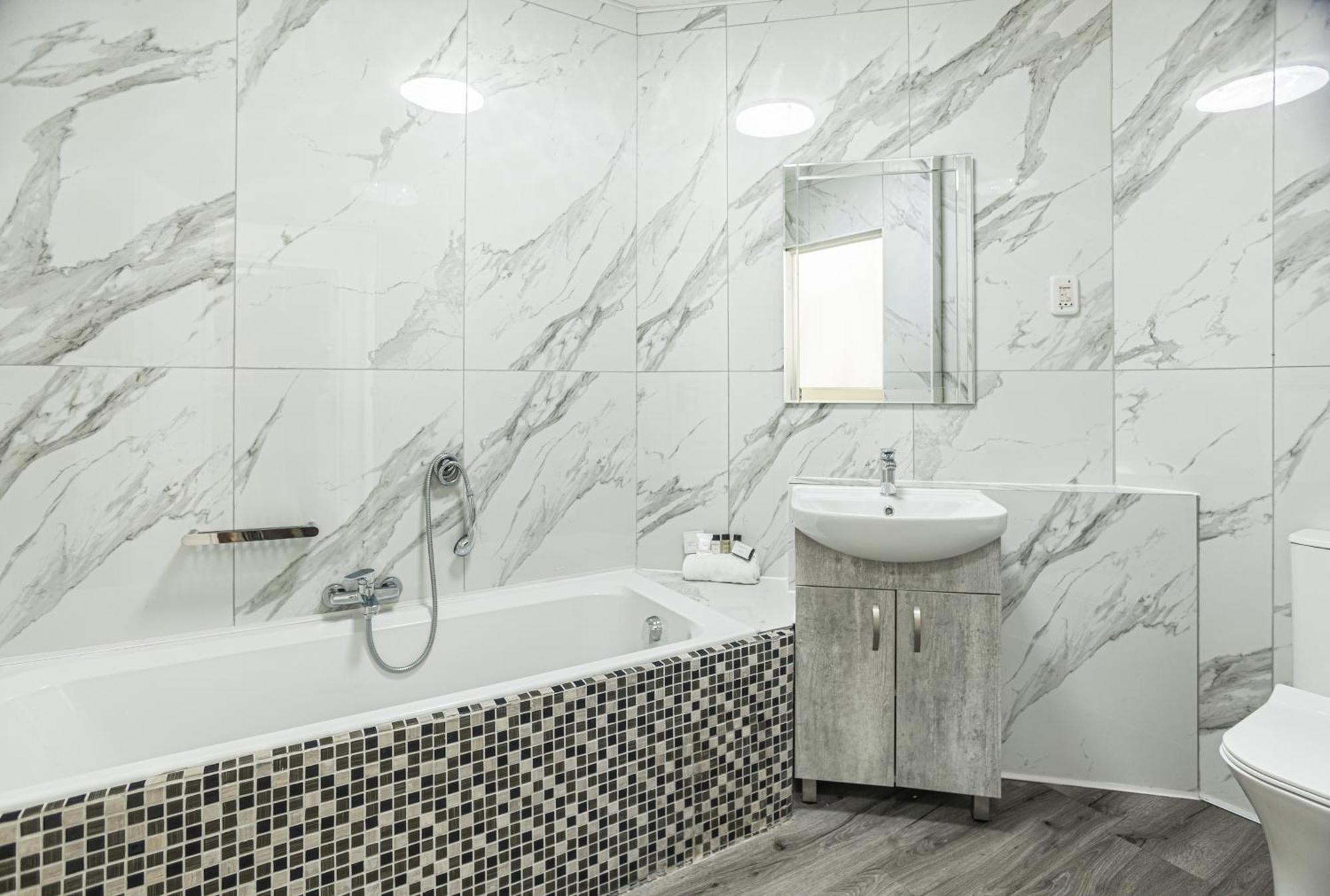 Dolphin Bay Boutique Hotel And Spa Πορτ Ελίζαμπεθ Εξωτερικό φωτογραφία